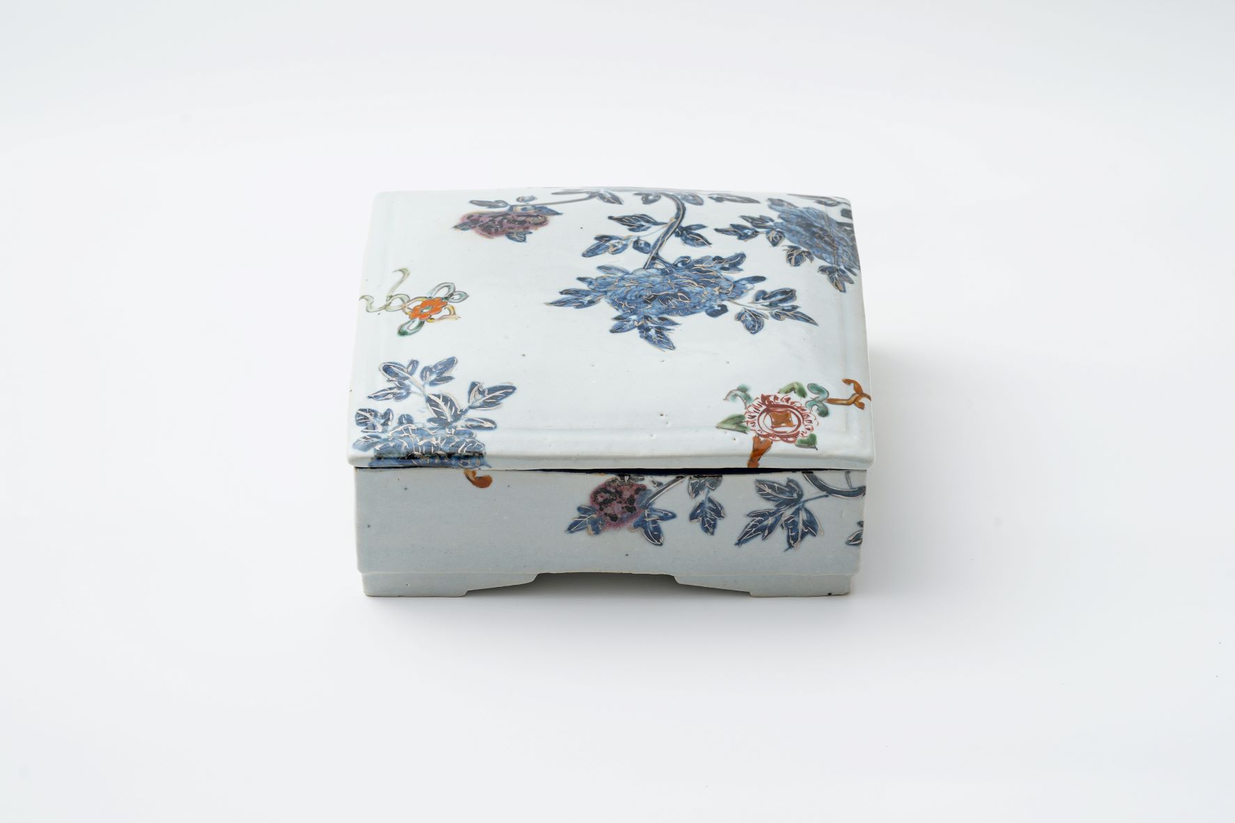 天平窯 岡晋吾 紅安南草文輪花向皿 2点セット